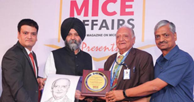 Lifetime achievement award for Om Prakash