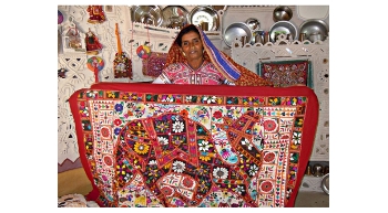 Handicrafts exports rise by over 8%