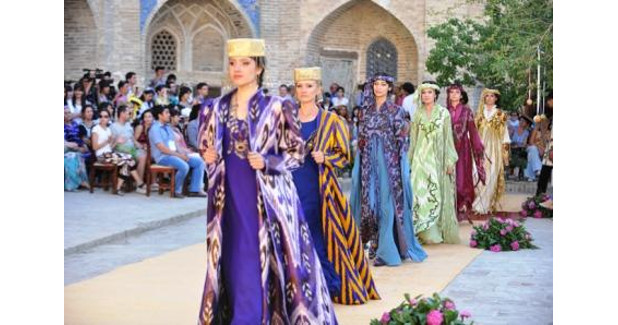 Uzbekistan signs $1-bn textile export deals