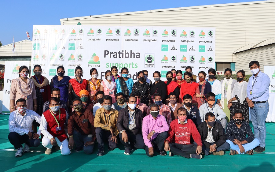 Pratibha Syntex distributes sewing machines to employees