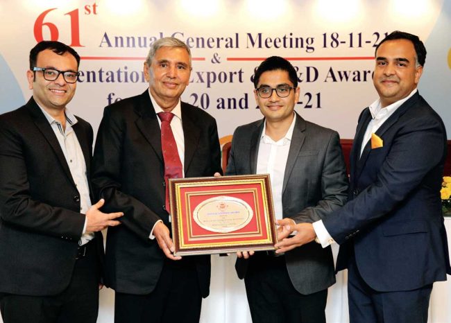 TMMA confers Special Export Award 2019-20 to WEAVETECH