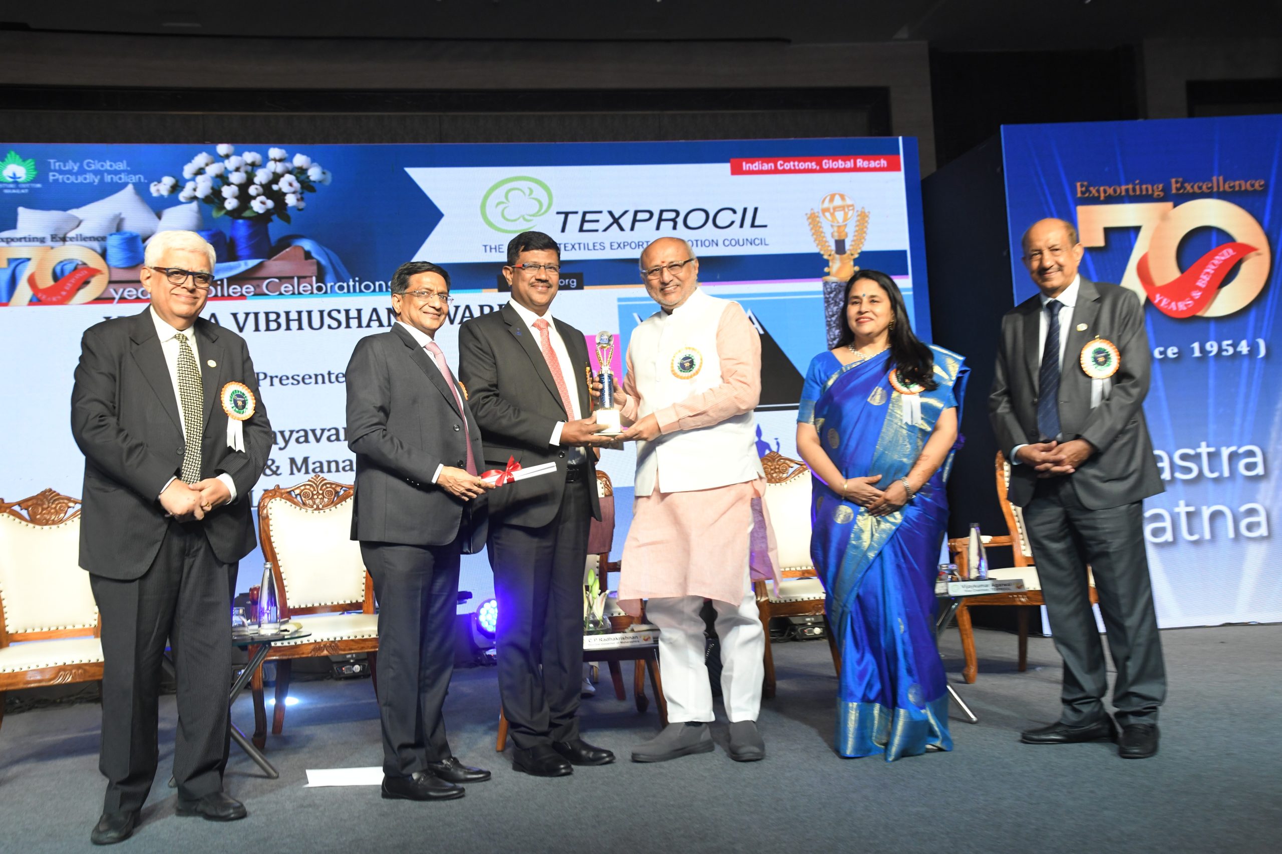 TEXPROCIL Honours LMW for the Unwavering Commitment towards the Textile Industry