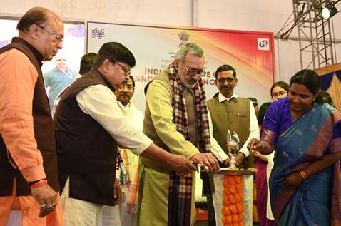 Textiles Minister opens New Handloom Technology Institute Campus in Bengal